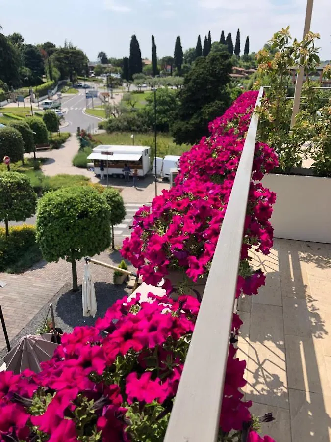 Apart-Hotel La Rocchetta Padenghe sul Garda Hotell