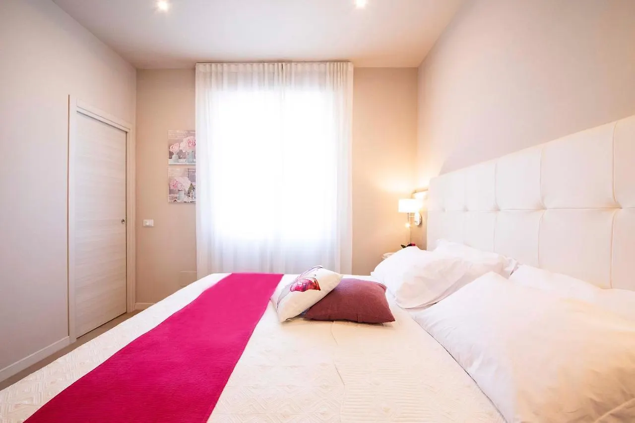 Apart-Hotel La Rocchetta Padenghe sul Garda Hotell